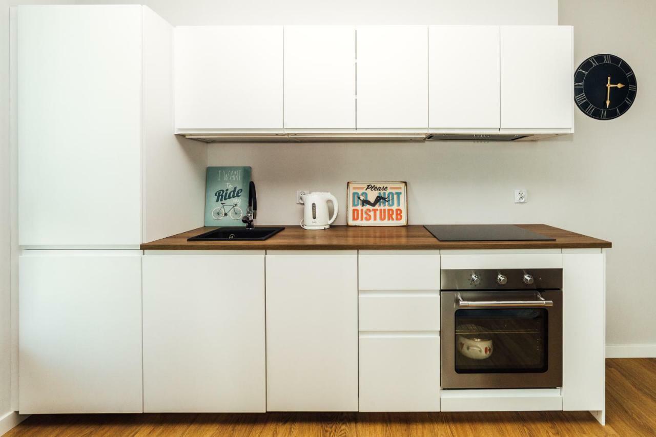 Pobookowane Stocznia Apartments غدانسك المظهر الخارجي الصورة