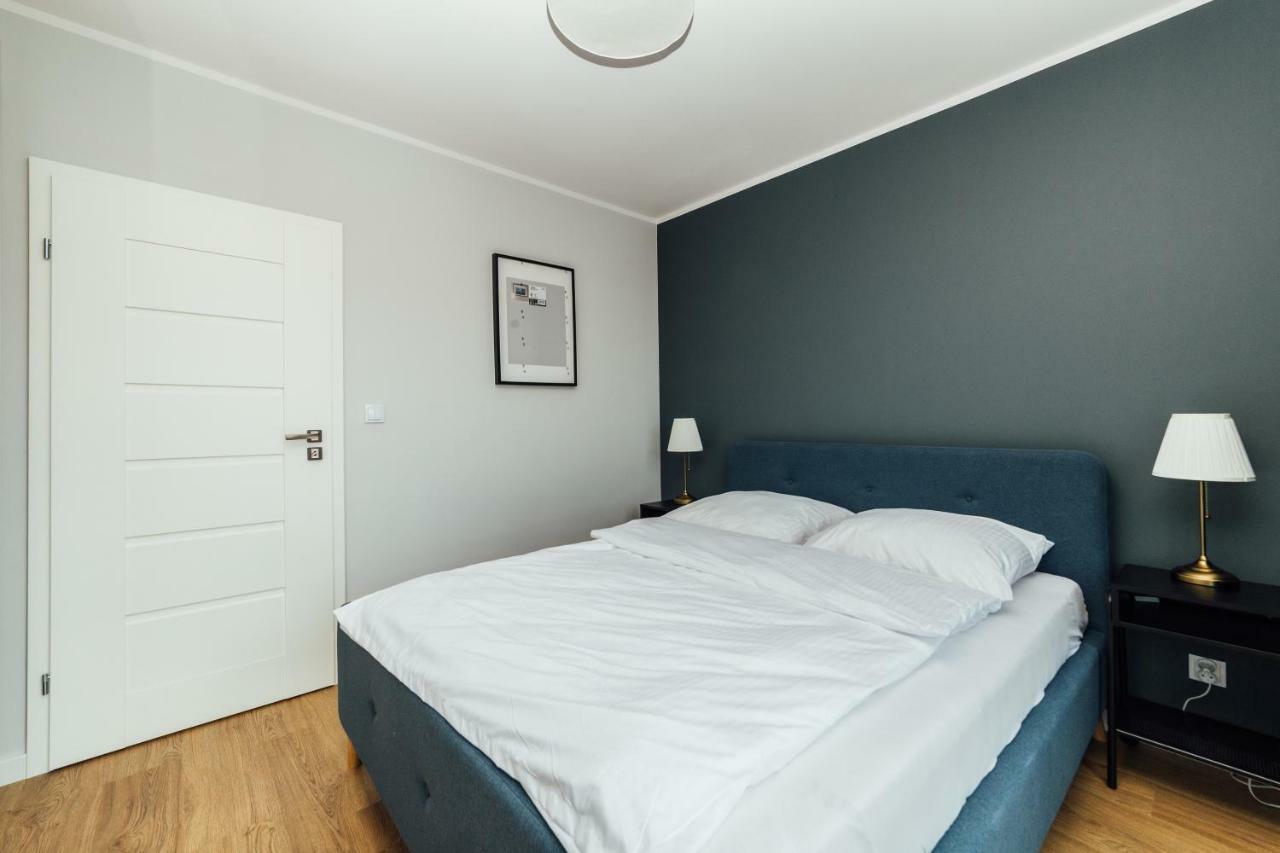 Pobookowane Stocznia Apartments غدانسك المظهر الخارجي الصورة