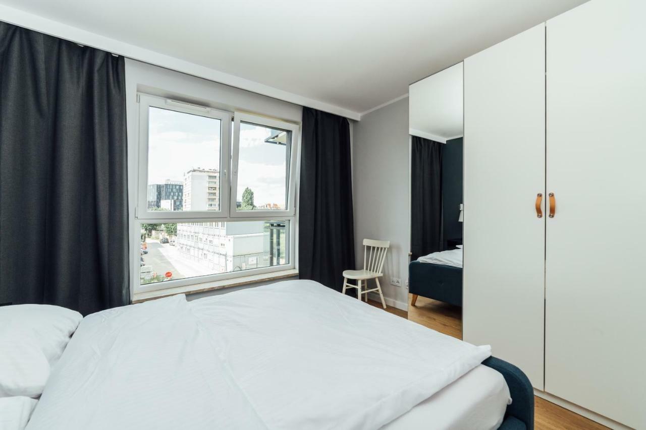 Pobookowane Stocznia Apartments غدانسك المظهر الخارجي الصورة