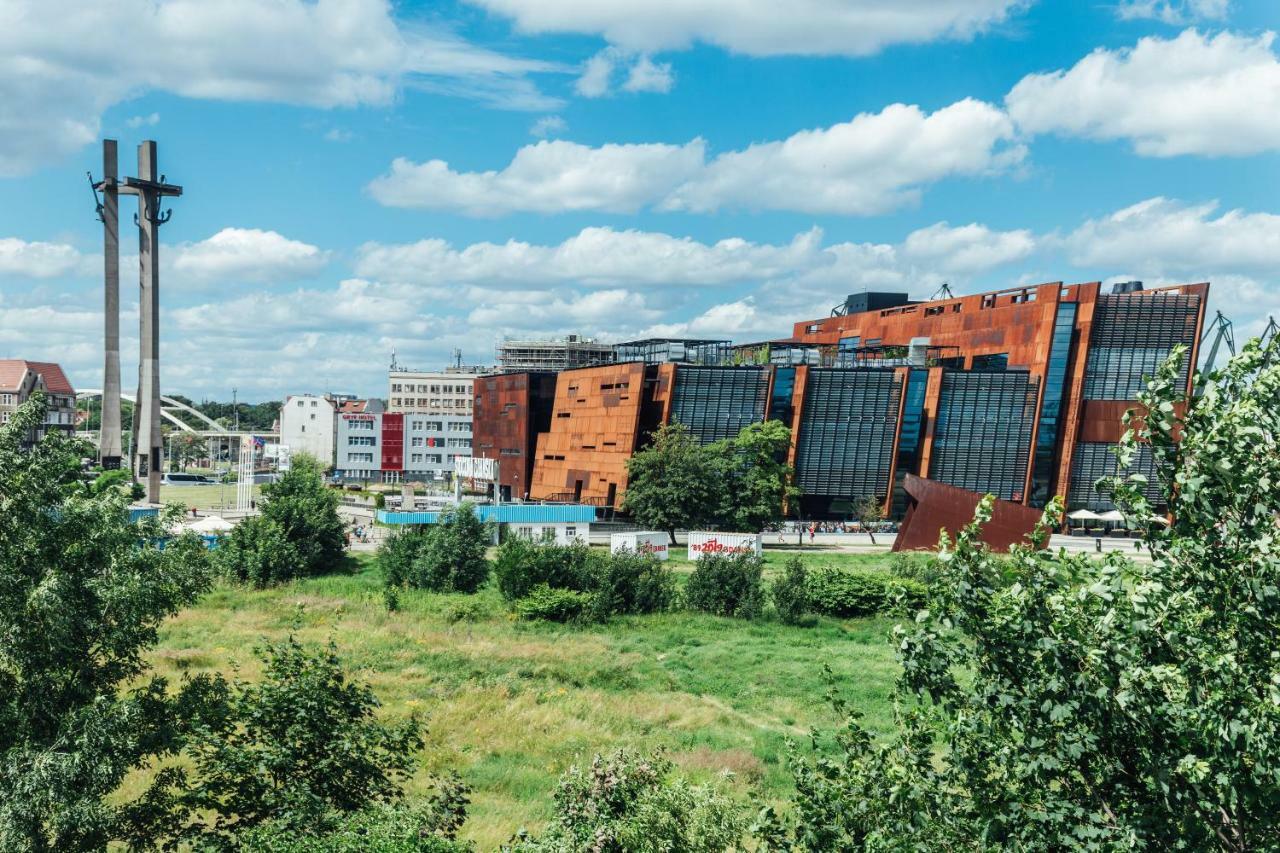 Pobookowane Stocznia Apartments غدانسك المظهر الخارجي الصورة